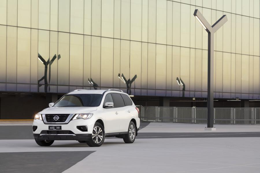  Nissan Pathfinder ST (R52) 2017 года  (AU) (фото 11 из 40)